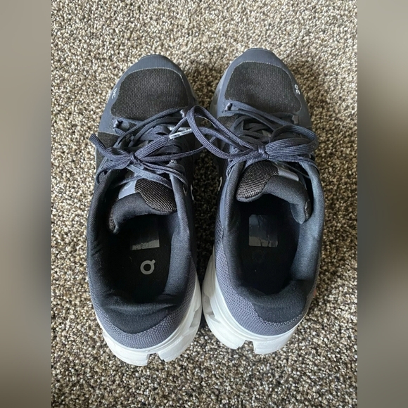 On Cloud Helion Cloudtec Cloudflyer 4 Running Sneakers Women 9.5 or Men 8 - Picture 7 of 10